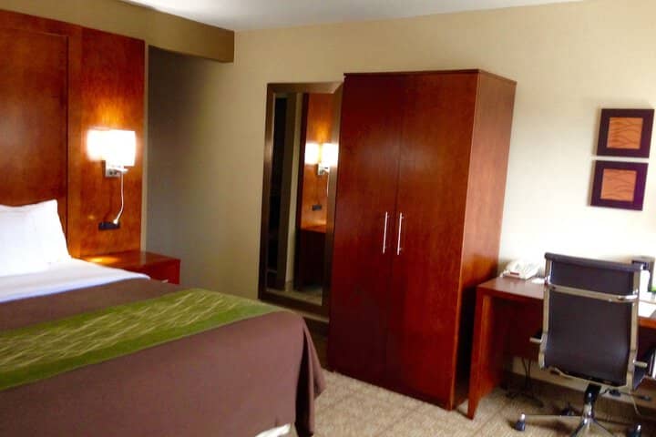Room 4 of 47