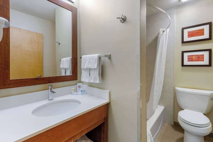 Room 17 of 47