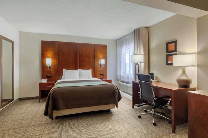 Room 8 of 47