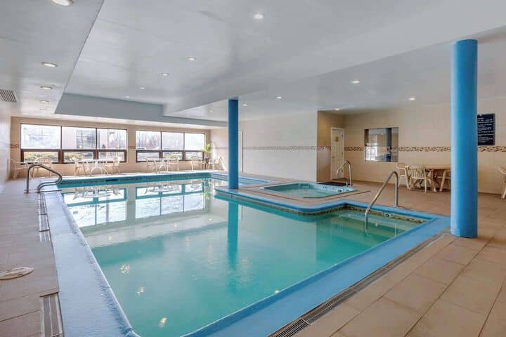 Pool 33 of 47